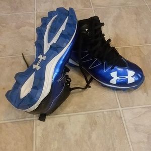 Under Armor Mens football Cleats Size 8